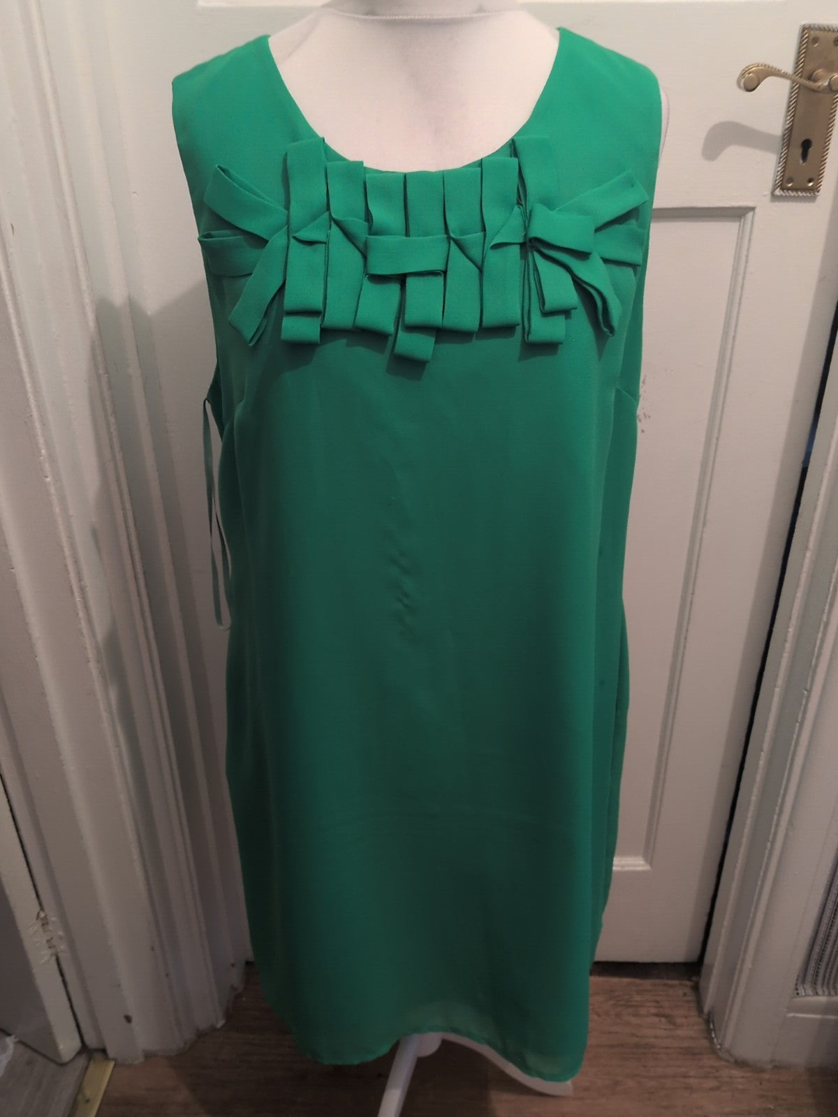 Ladies Kaliko Size 20 Green Sleeveless Lined Dress
