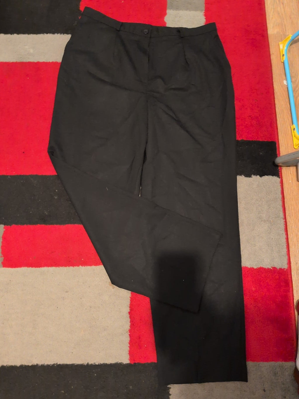 Ladies Country Collection Size 18 Leg 30 Black Trousers