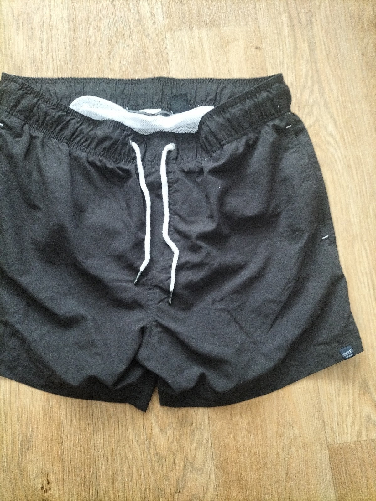 Mens Regatta Size XL Black Elasticated Mesh Lined Shorts