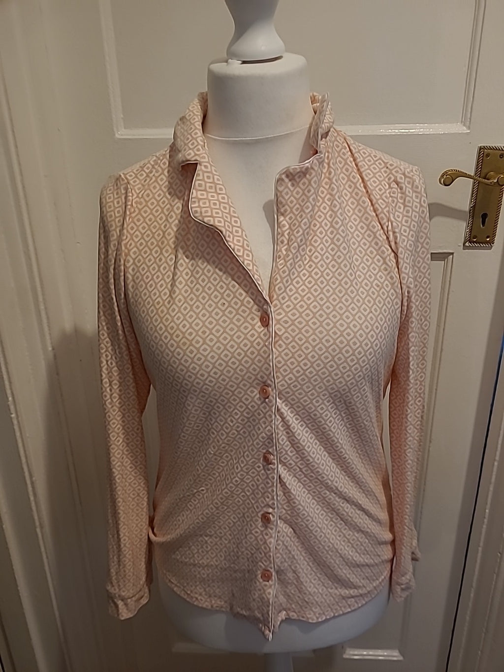 Ladies Primark Size 4-6 Pink And White Long Sleeved Pyjama Top