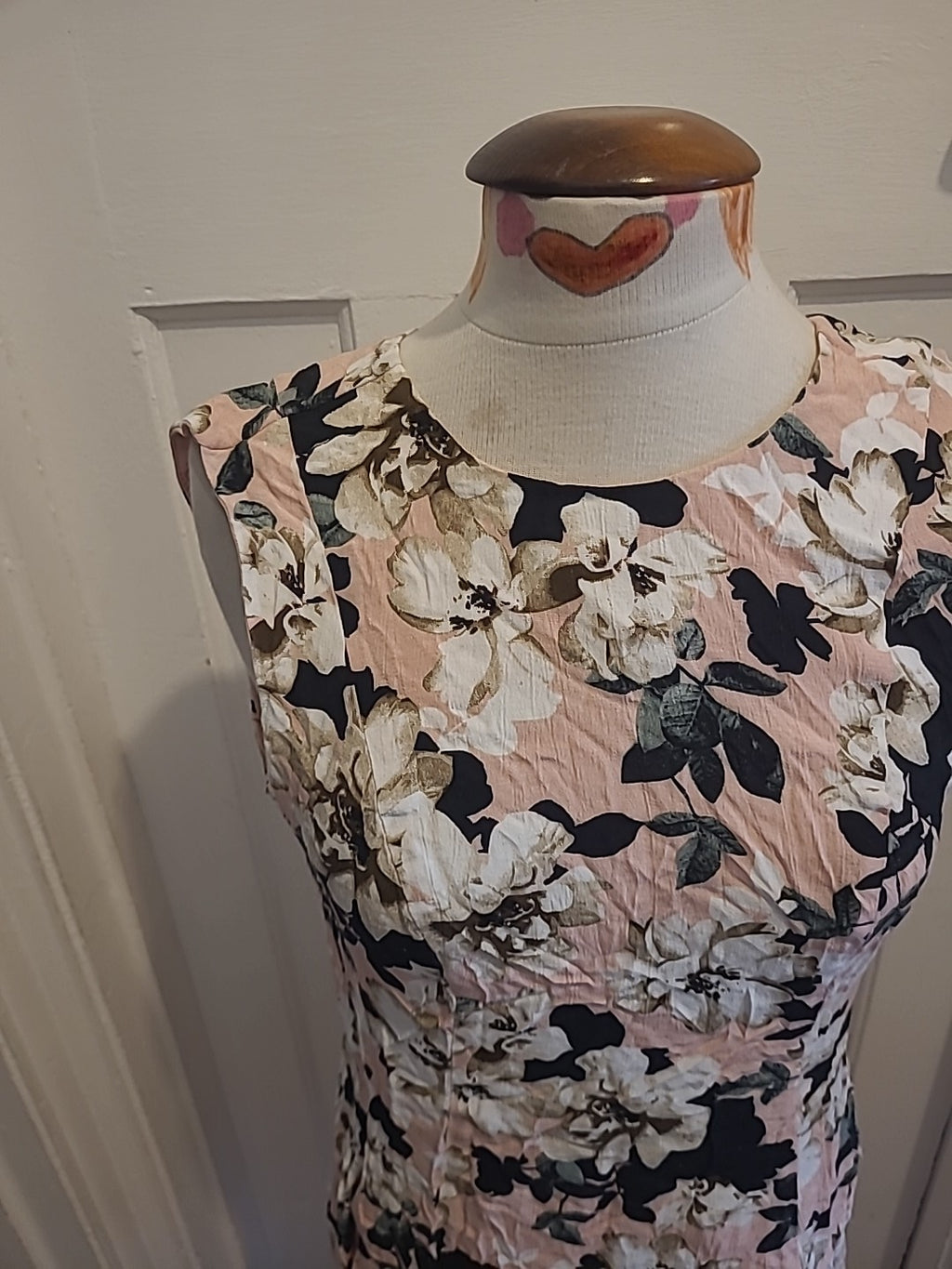 Ladies Dorothy Perkins Size 10 Black Pink Floral Sleeveless Dress
