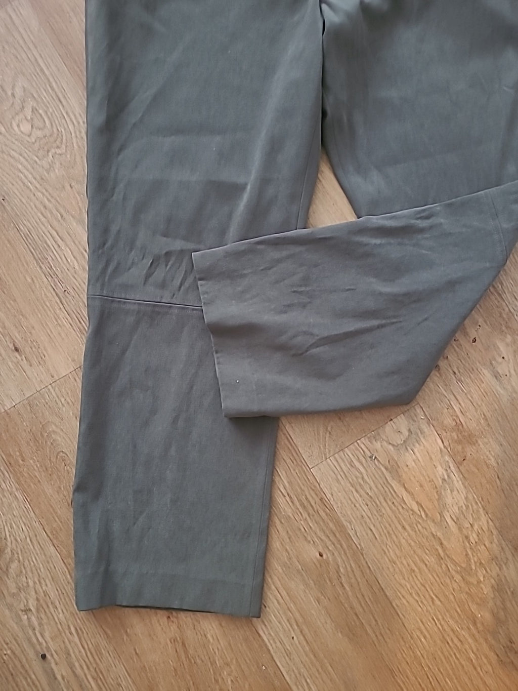 Ladies Anna Morelle Size 20 Grey Trousers