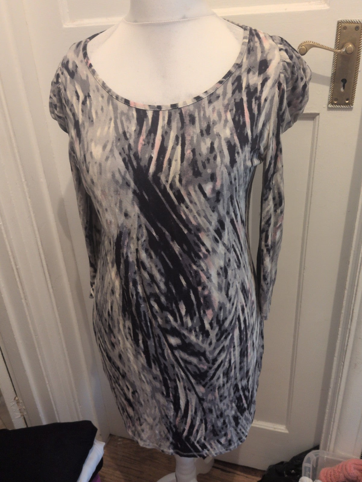 Next 16 Grey White Black Long Sleeved Blouse