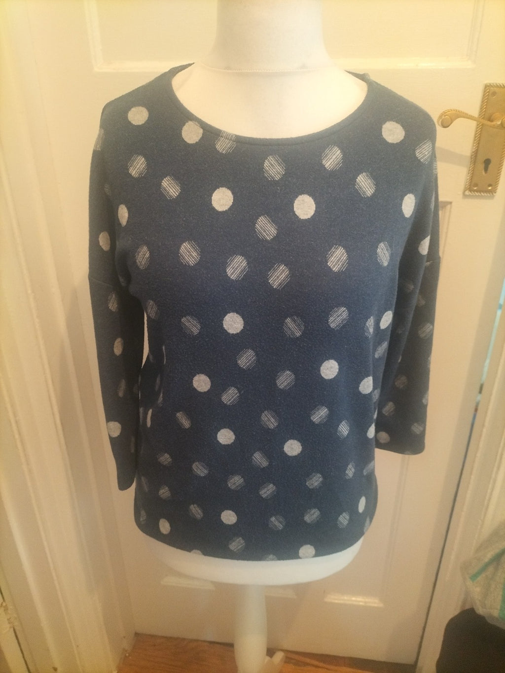 Ladies Tu Size 12 Navy And White Spotted Jumper Well Worn