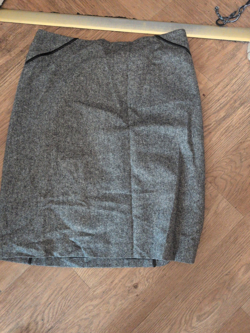 Liz Claiborne 14 Grey Flecked Lined Below Knee Skirt