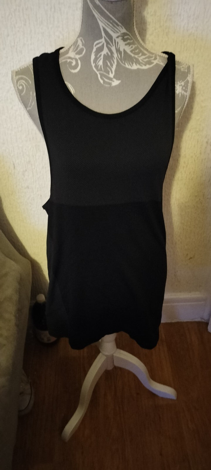 Men's Unbranded Size Medium Black Sleeveless Sport Tops