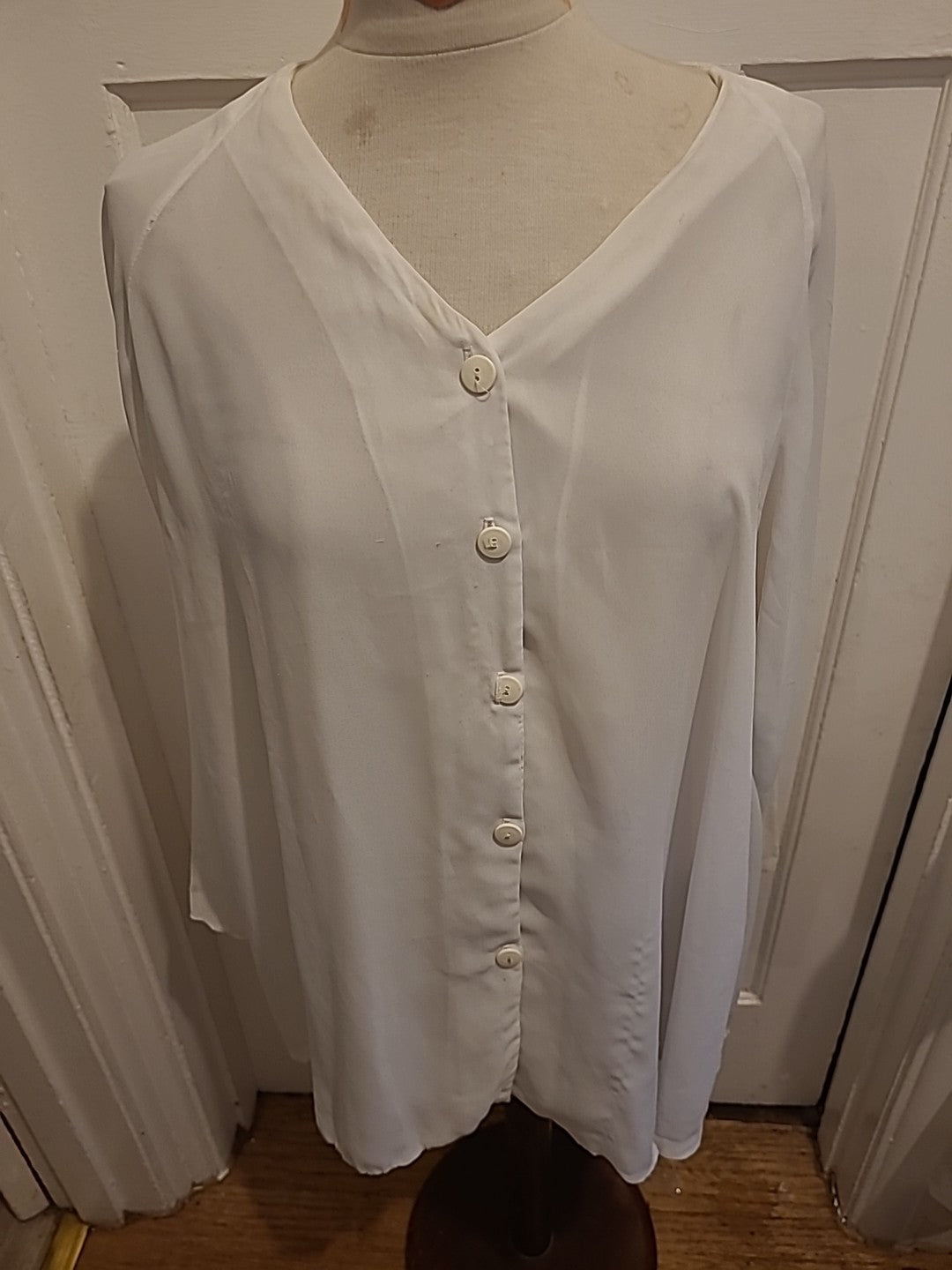 Ladies Size Large White Lined Long Sleeved Blouse