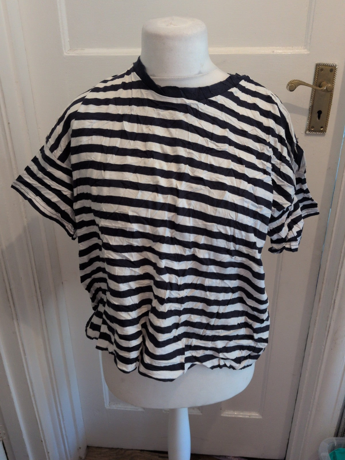 Ladies H&M Large Navy Stripe Tshirt