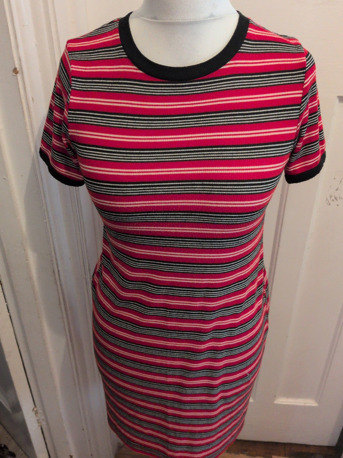 Berskha Medium Red Stripe Short Sleeve Dress