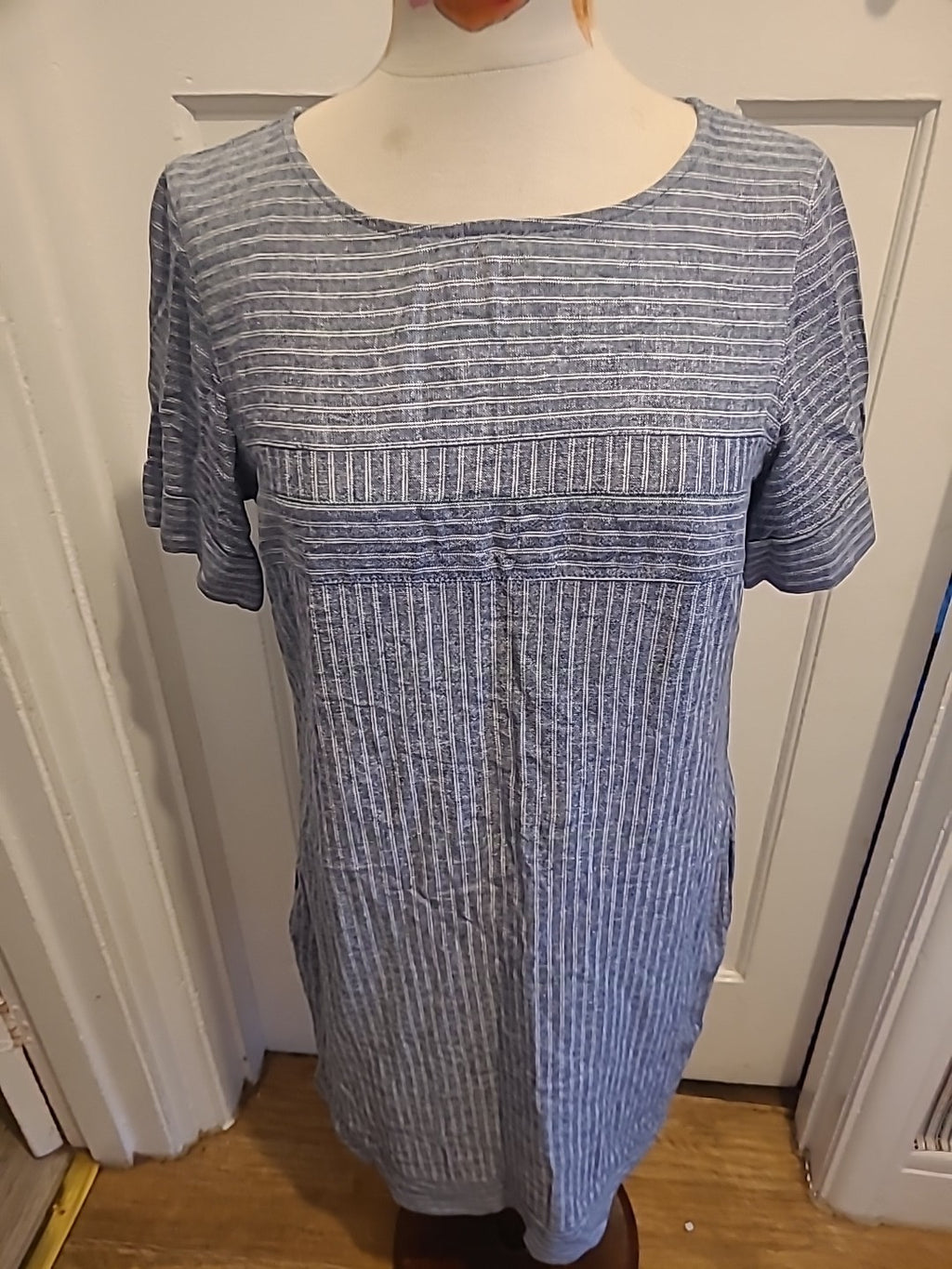 Ladies Next Size 8 Grey White Short Sleeved Stripe Dress