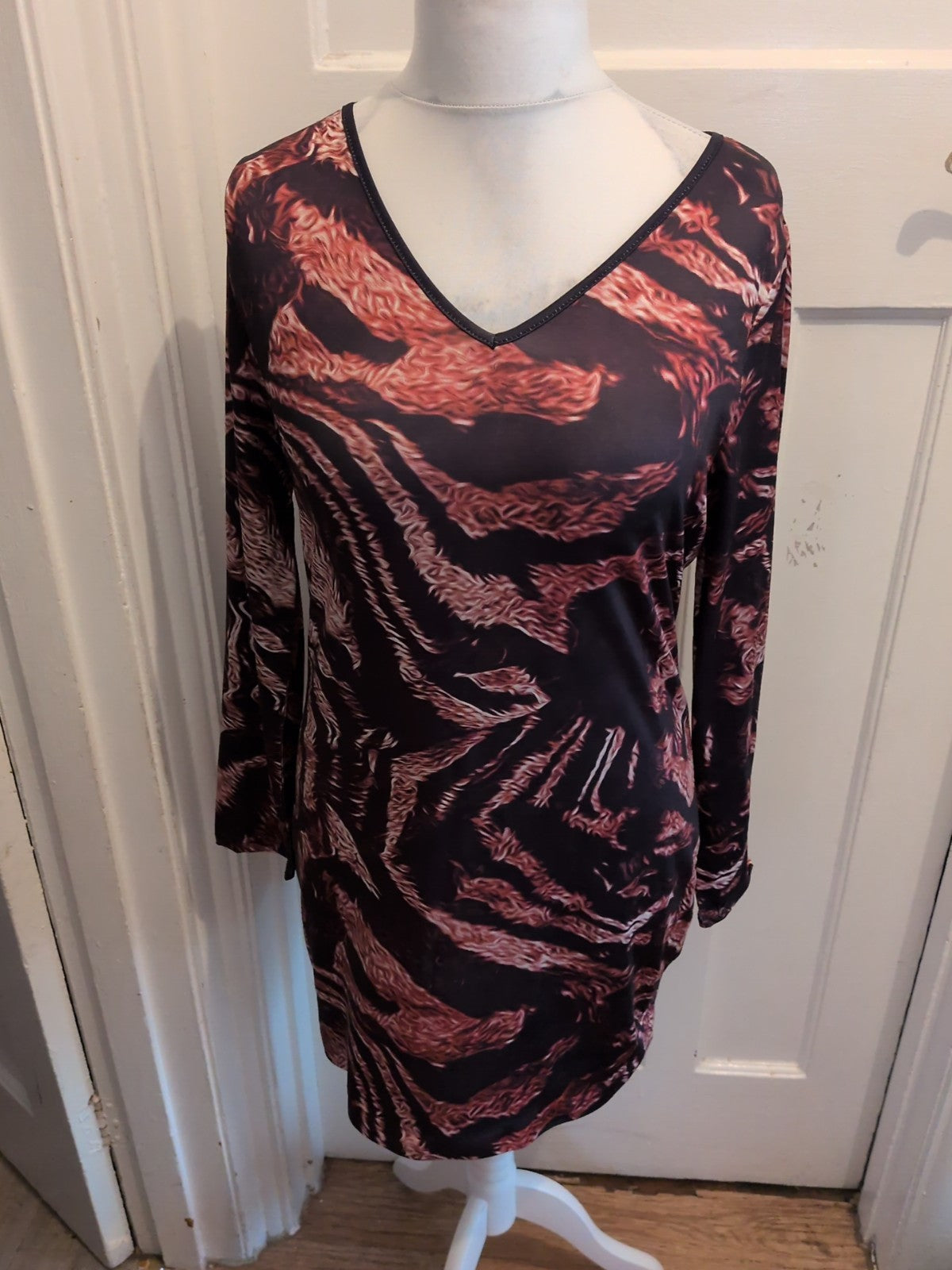 Ladies Short Dress Size Xxl [16-18] Brown And Black Long Sleeved Free Delivery