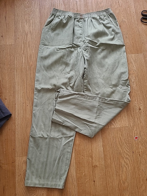 Anna Morelle Size 16 Green Pinstripe Elasticated Trousers