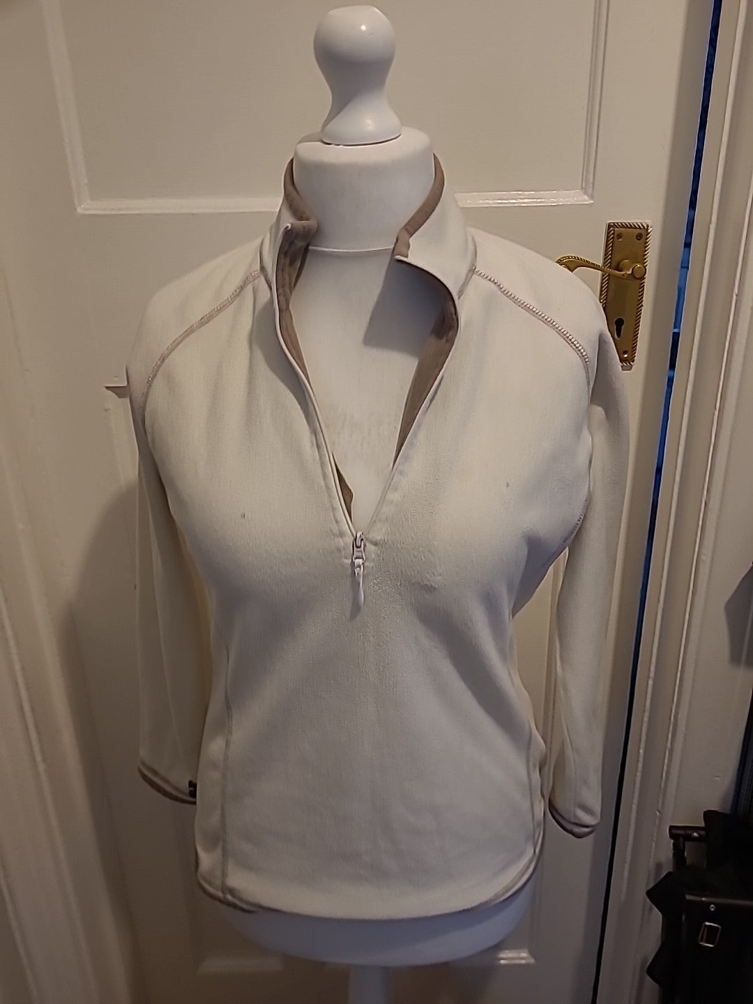 Ladies Mountain Life Size 12 Brown And Cream Jumper