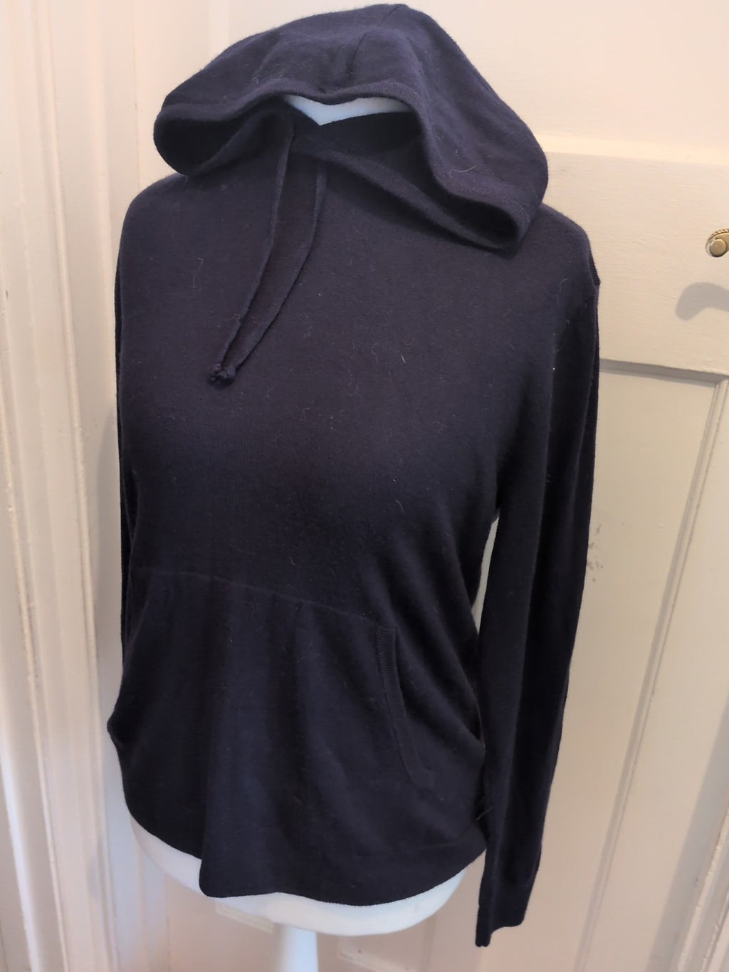 Good Threads Medium Navy Pullover Hoodie