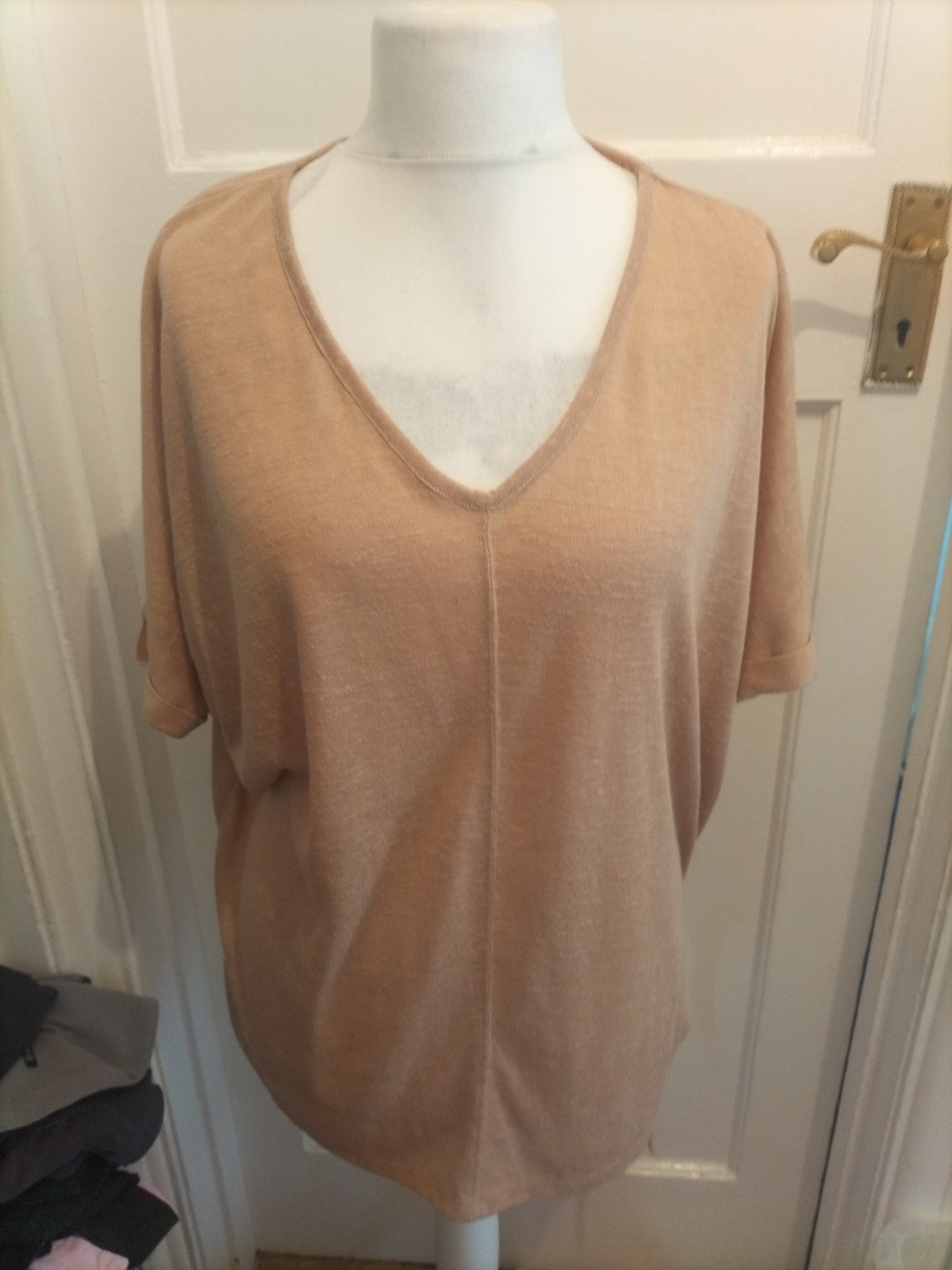 Ladies Pep&Co Size 20 Pale Brown V Neck Blouse Short Sleeved