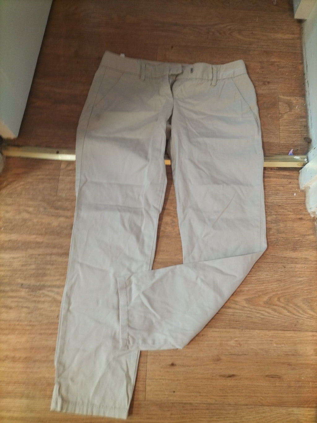 Ladies Benneton Size Euro 40 Pale Beige Chino