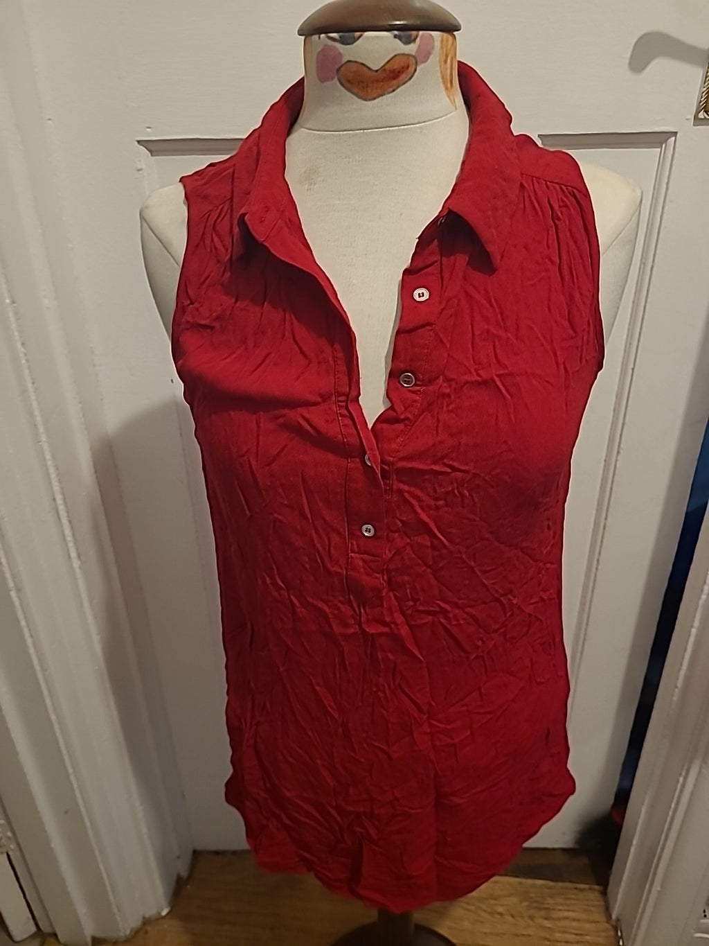 Ladies Forever21 Size Medium Red Sleeveless Tunic