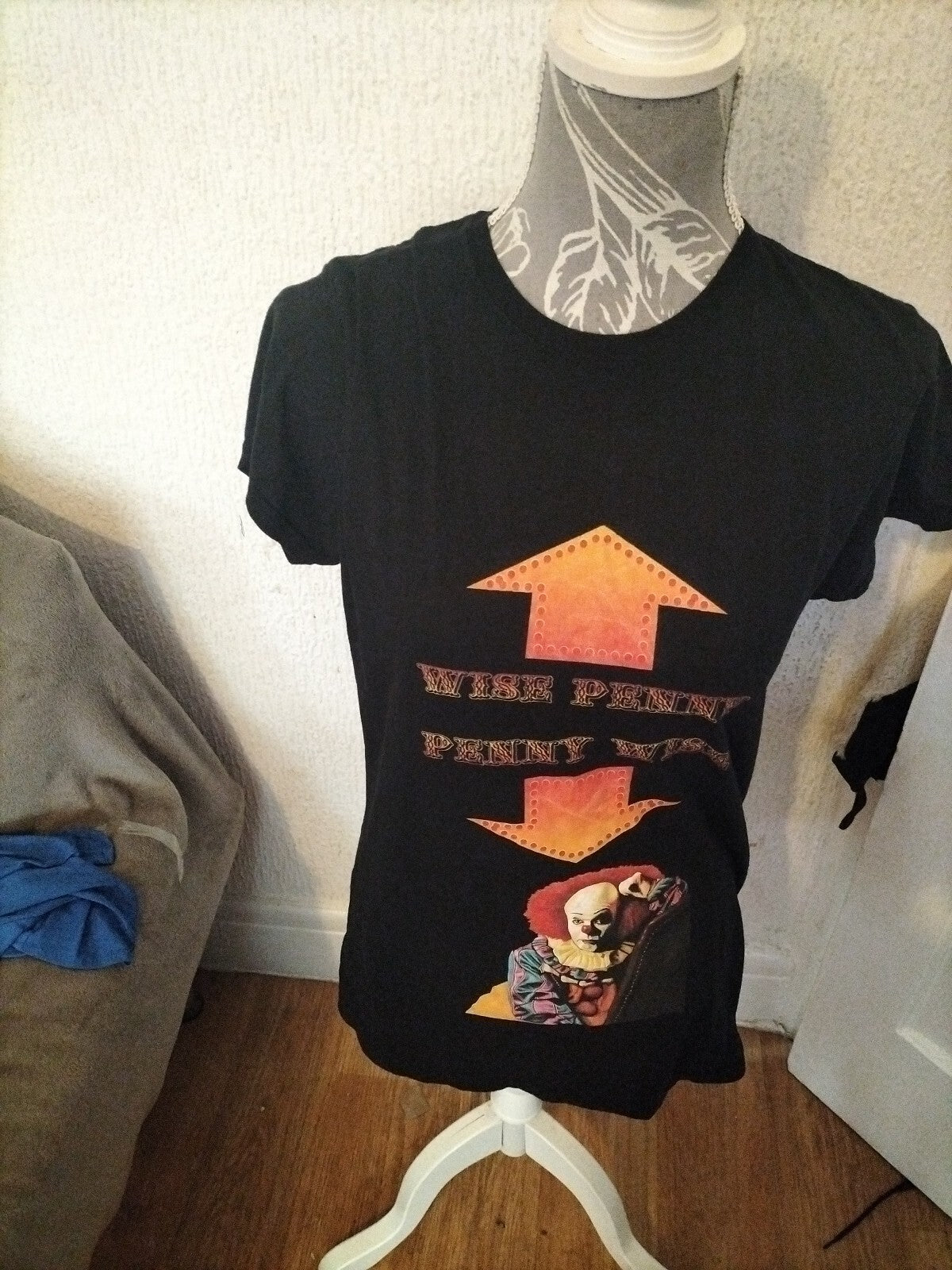 Ladies Gildan Size Xl Clown Short Sleeved Tshirt