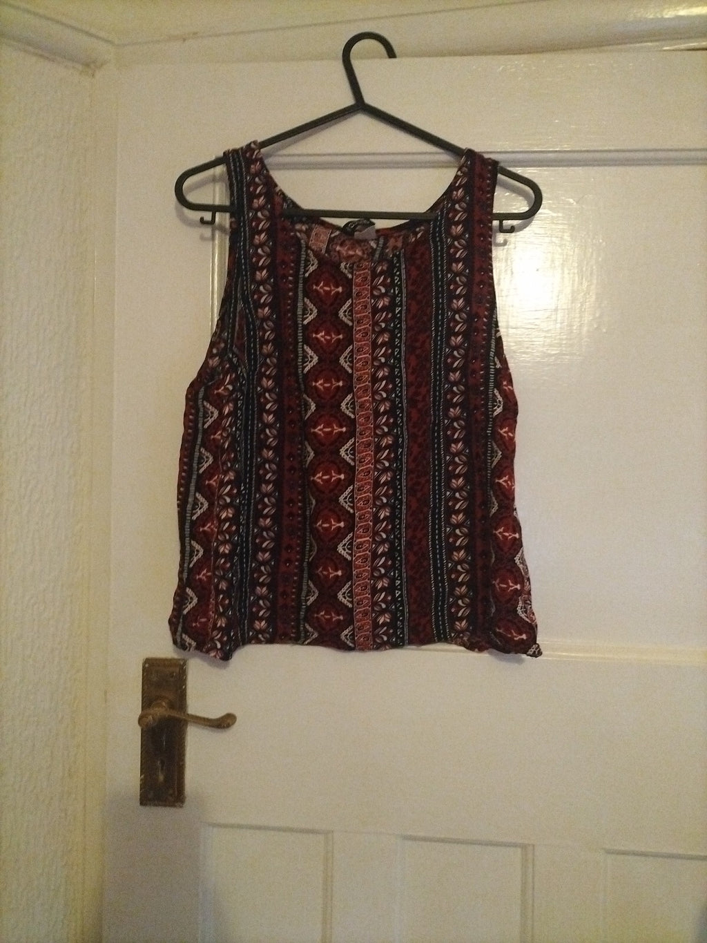 Ladies H+M Size 6 Multi Sleeveless Open Back Blouse