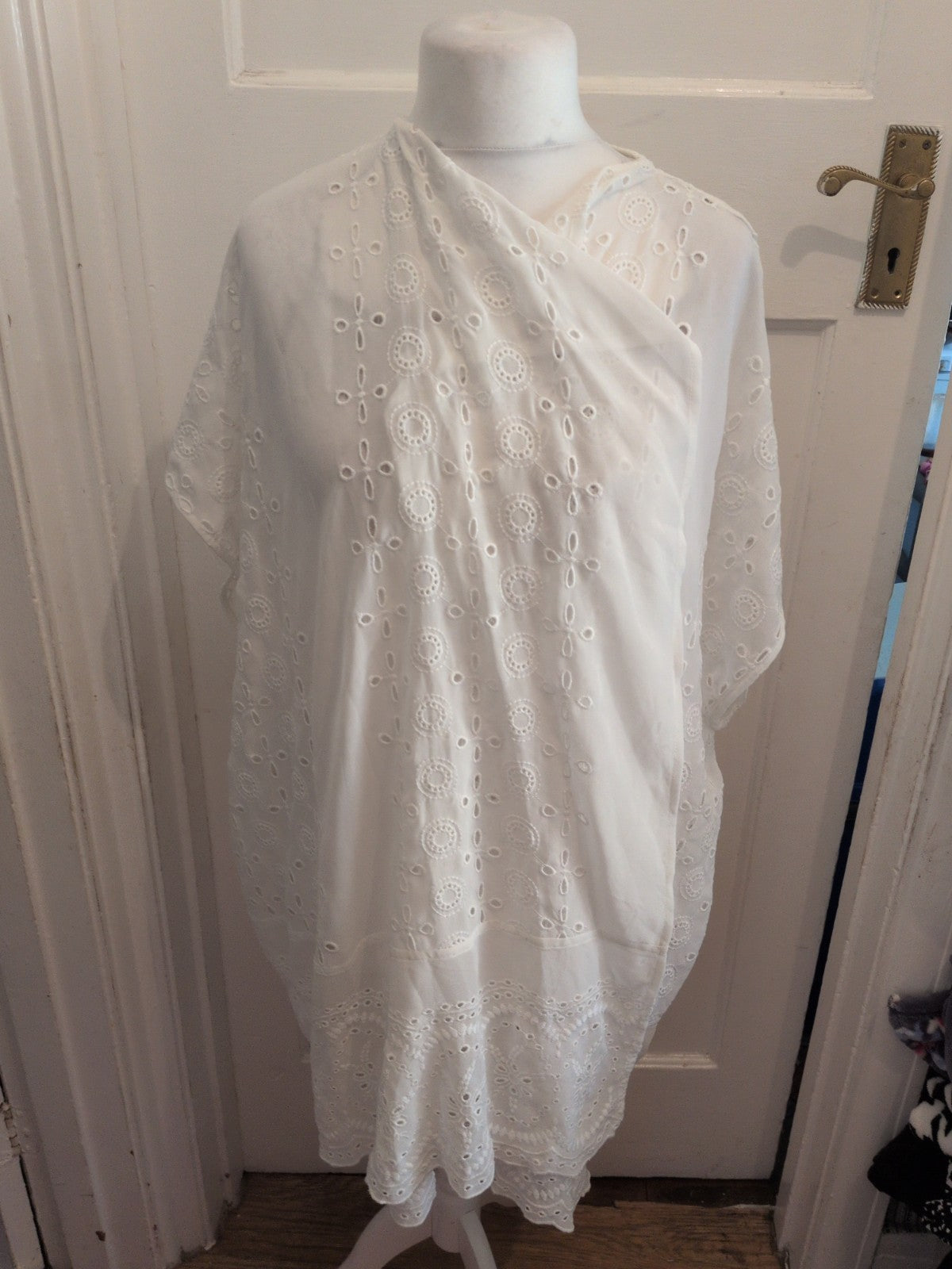 George Large White Patterned Short Sleeve Open Longline Blouse