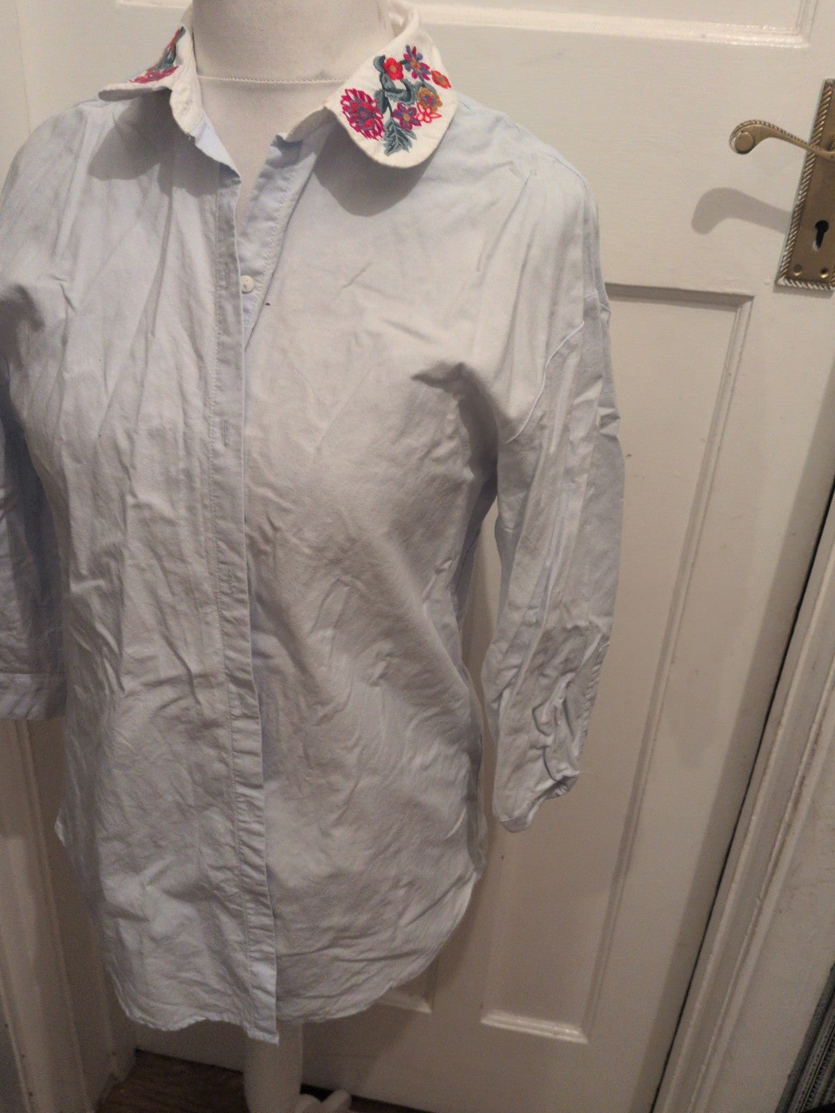 Ladies Zara Size Small Blue And White Collared Long Sleeve Blouse