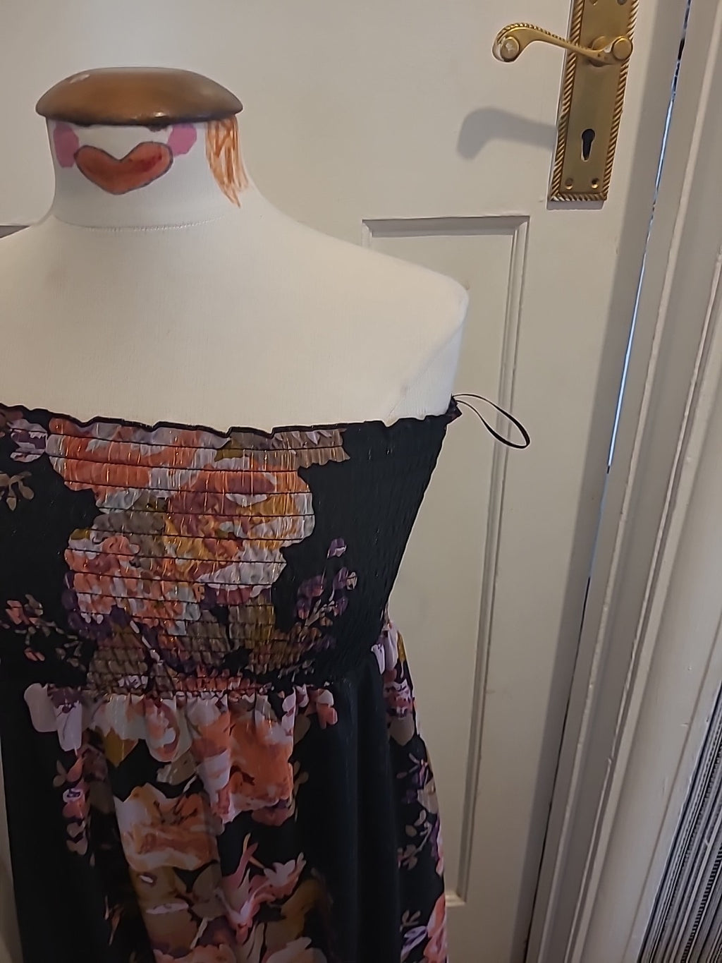 Ladies Miss Selfridge Size 10 Black Floral Elasticated Hem Sleeveless Strapless