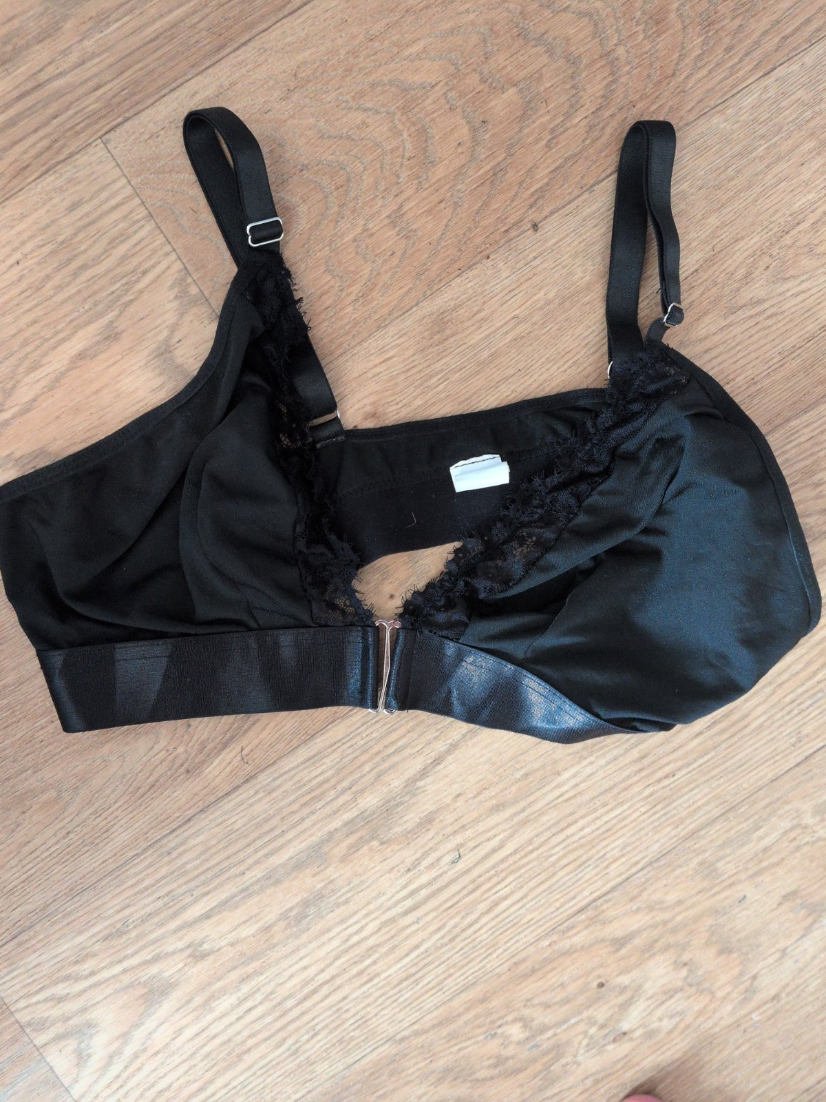 XL Front Fastening Bra Black No Wired Or Pad