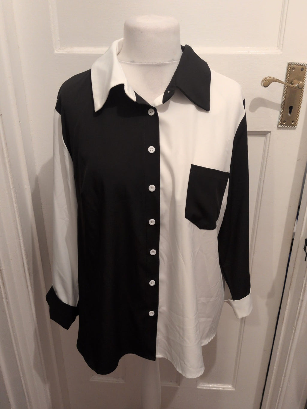 XL Half And Half Black And White Buttoned Collared Blouse Long Sleeve