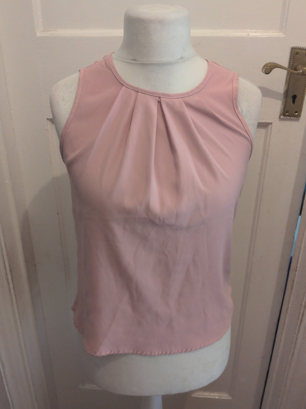 Ladies Size Medium Pale Purple Sleeveless T-shirt