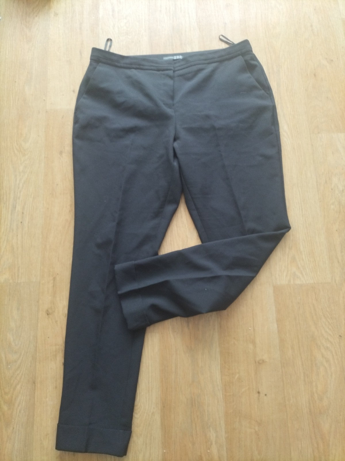 Ladies Primark Size 16 Black Trousers