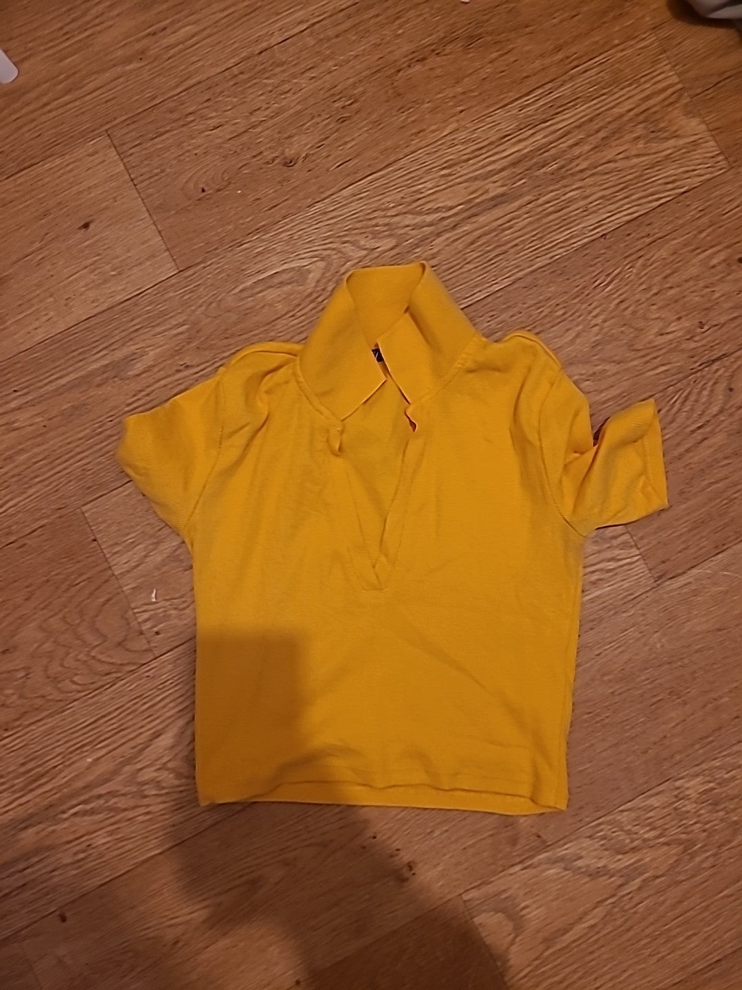 Zara Women’s Short Sleeved Collared Pastel Yellow Top Size S