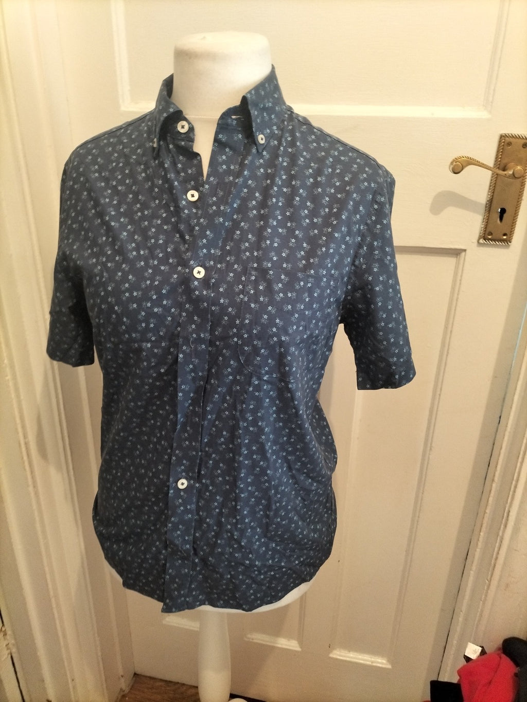 Mens Charles Tyrwhitt Size Small Slim Fit Navy Patterned Shirt