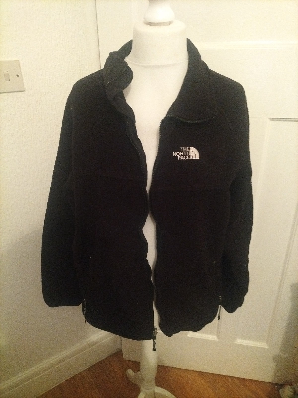 Mens The North Face Size Large Black Jacket Zipped