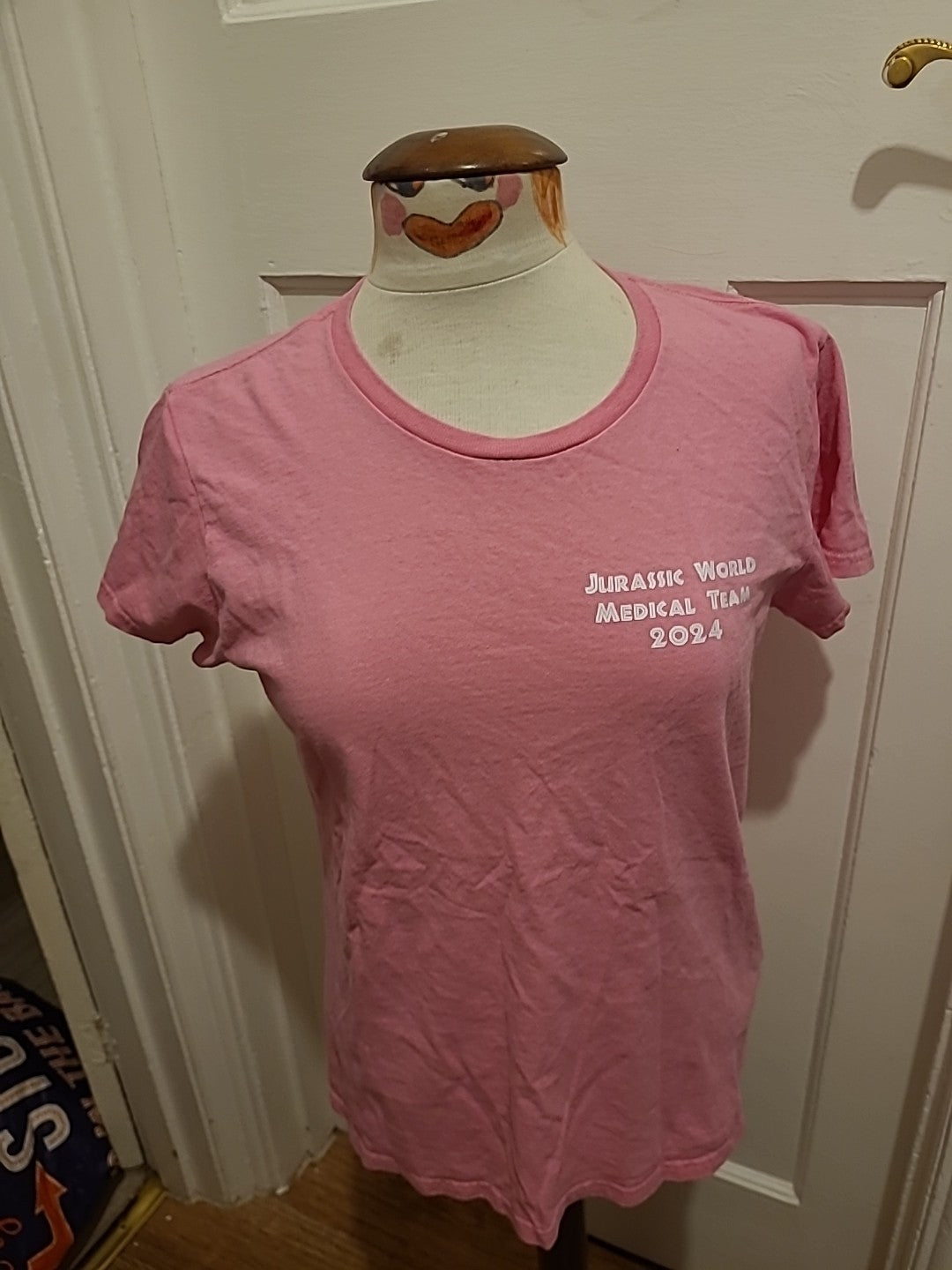Ladies Gildan Size Large Pink Thorpe Park Medical Team Tshirt