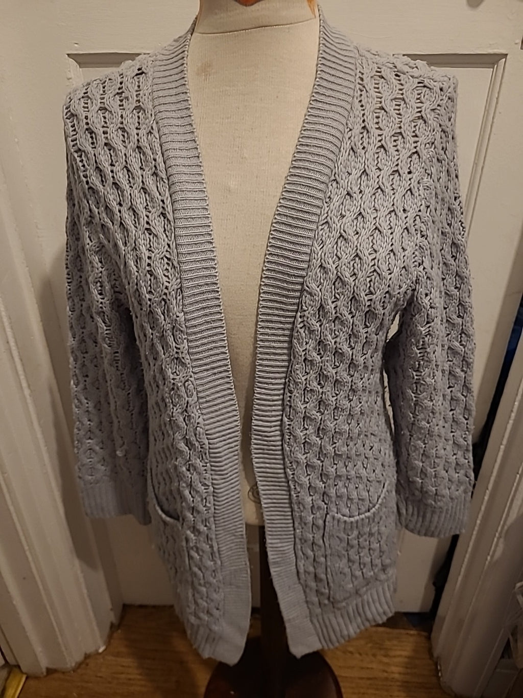 Ladies I Saw It First Size Small Grey Knitted Cardigan