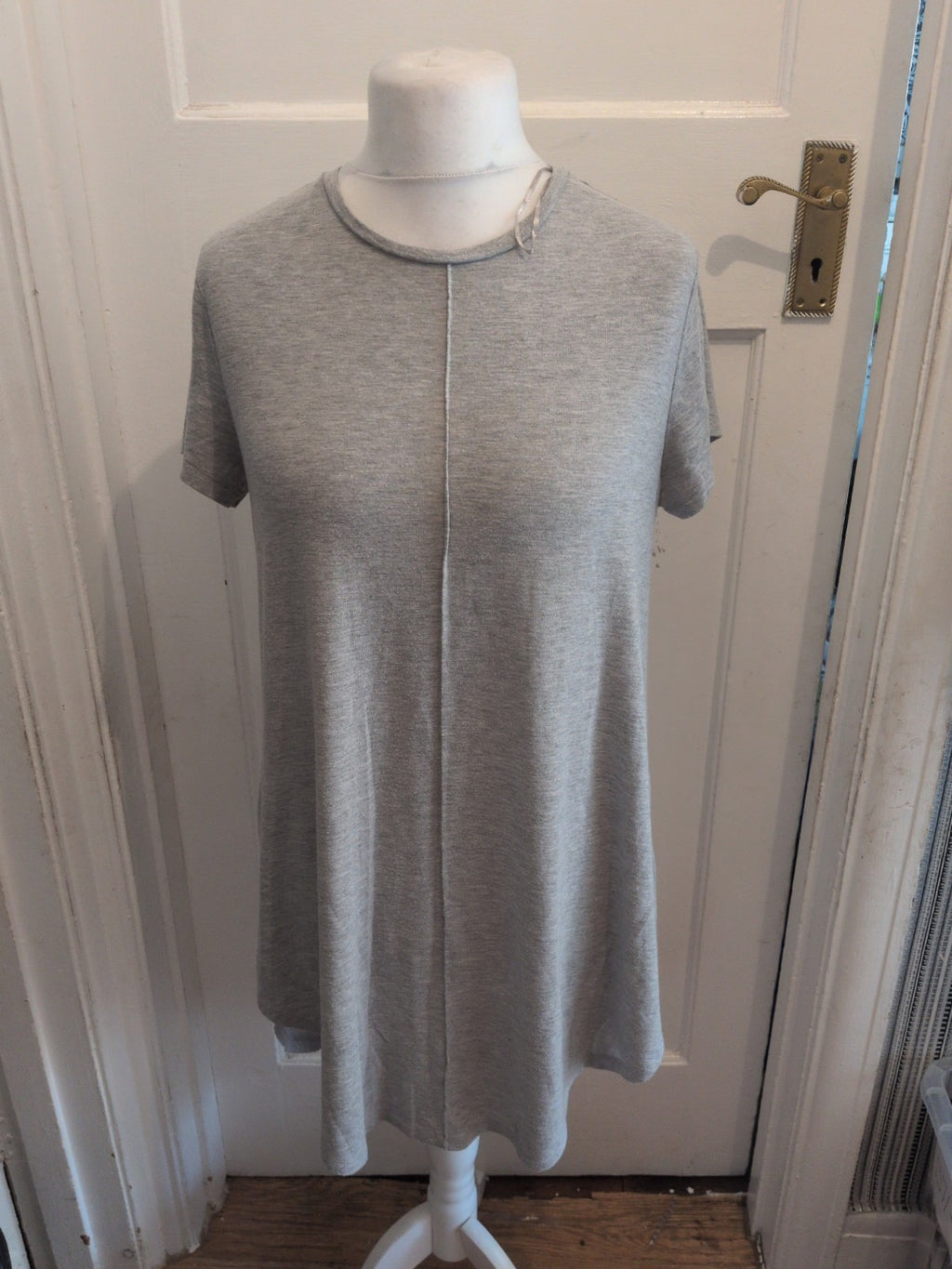 Ladies Primark Size M Grey Short Sleeve Long Blouse