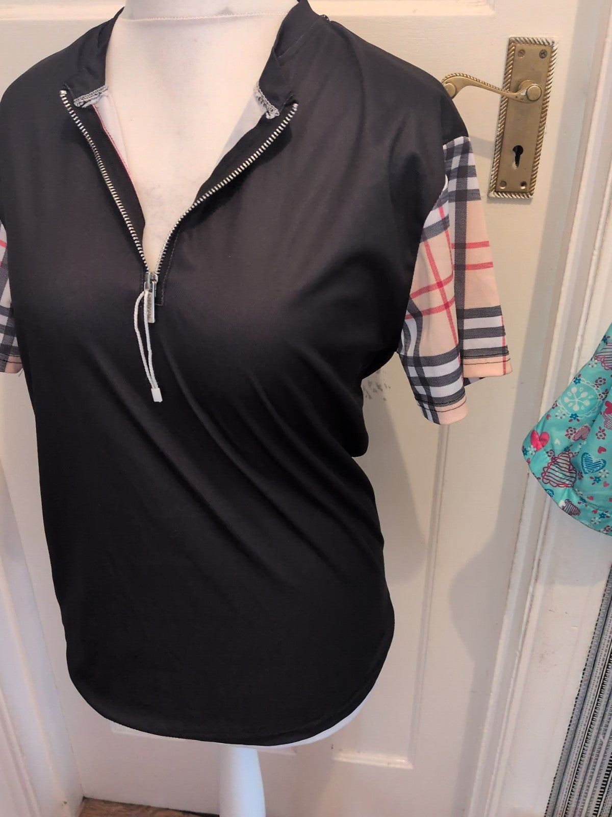 Duval Medium Black With Check Sleeve Semi Zip T-shirt