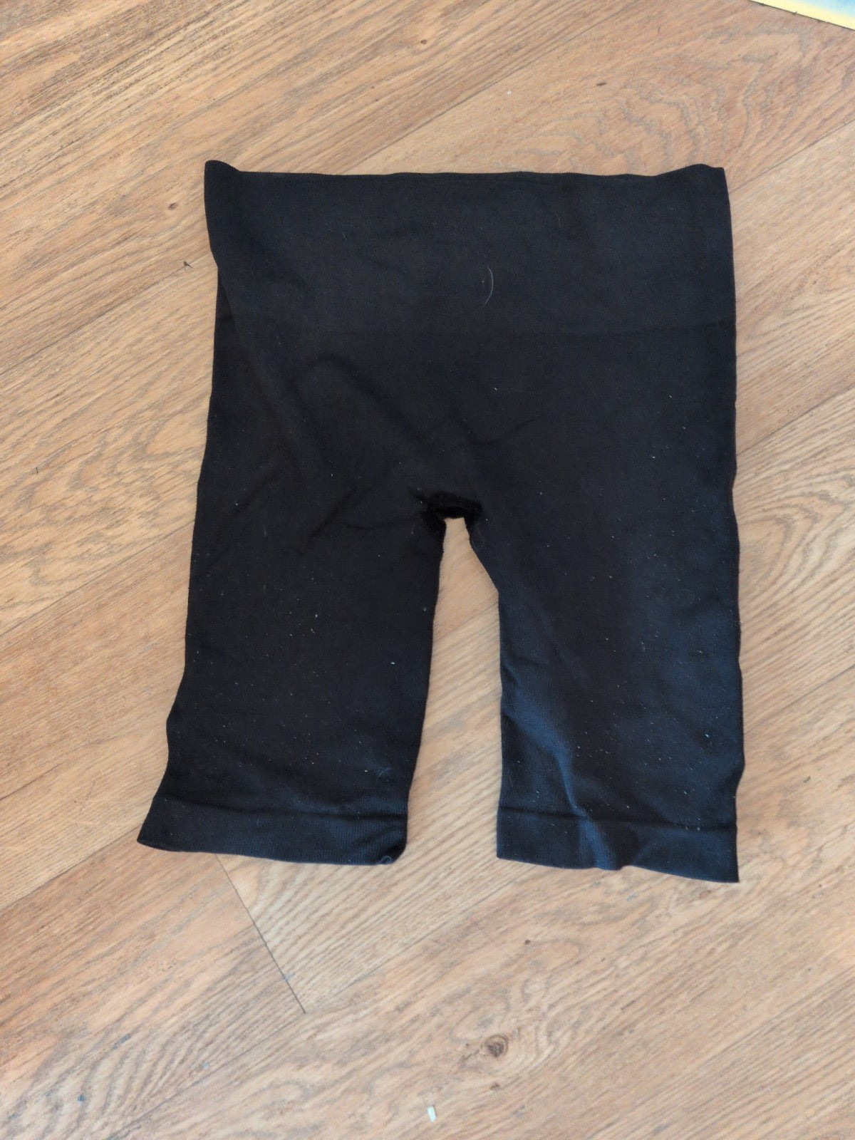 Primark 10-12 Small Black Biker Shorts