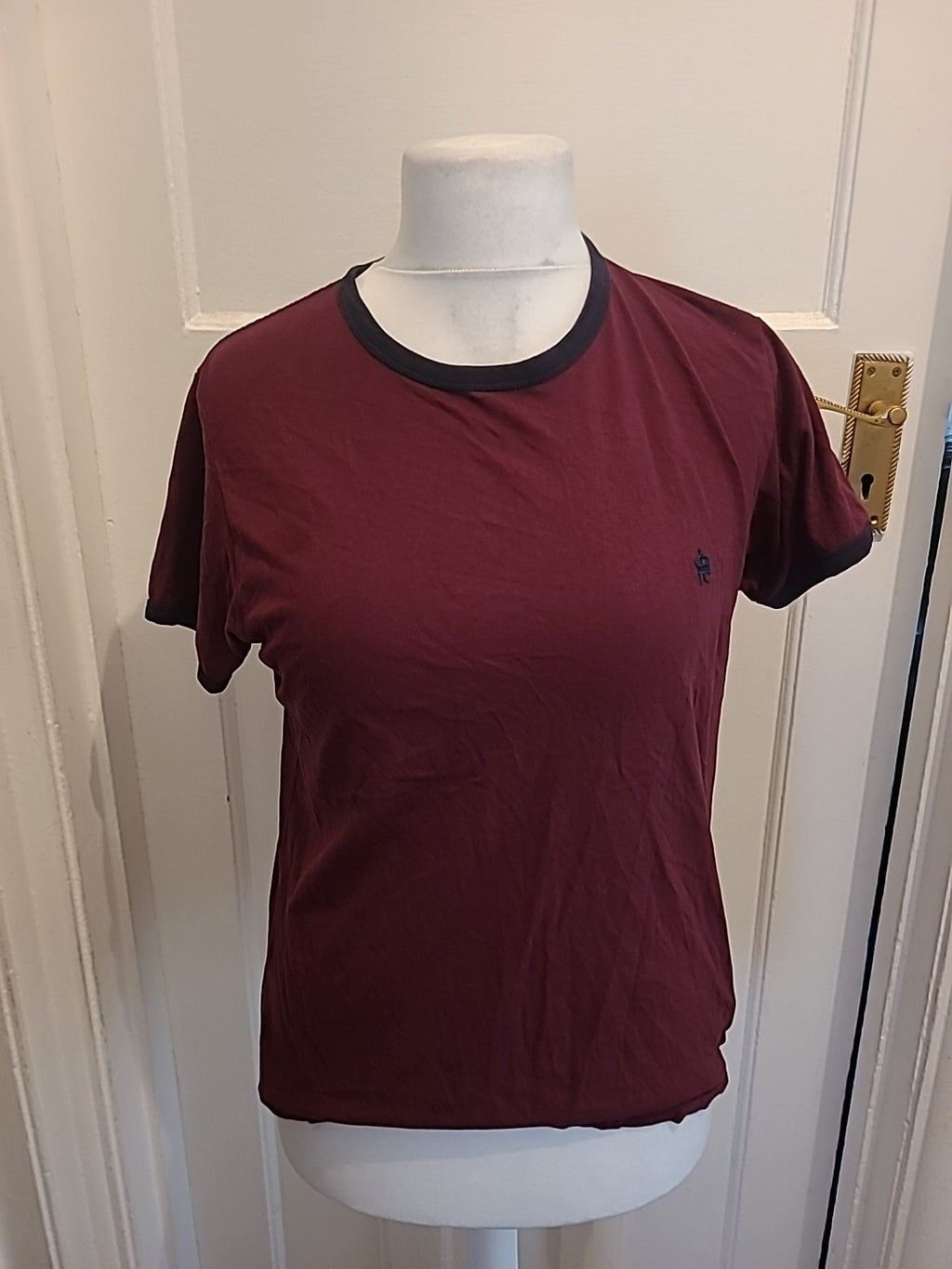 Mens French Connection Size Medium Deep Purple Short Sleeve Tshirt