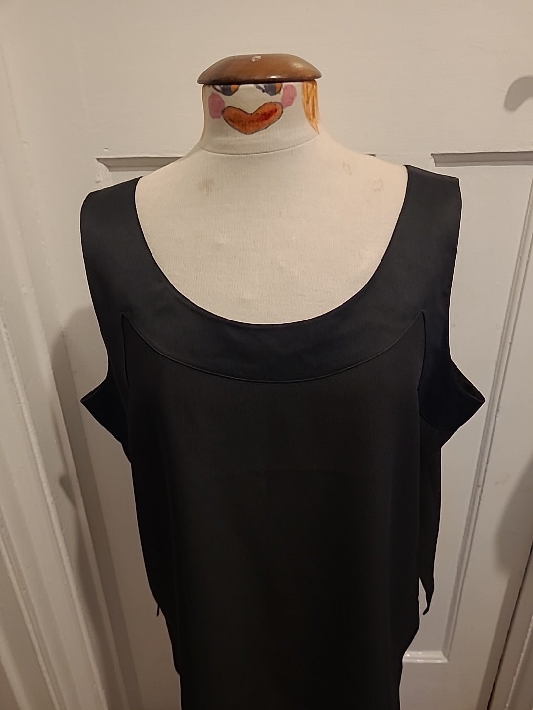 Ladies Condici Size 22 Black Sleeveless Vest Top
