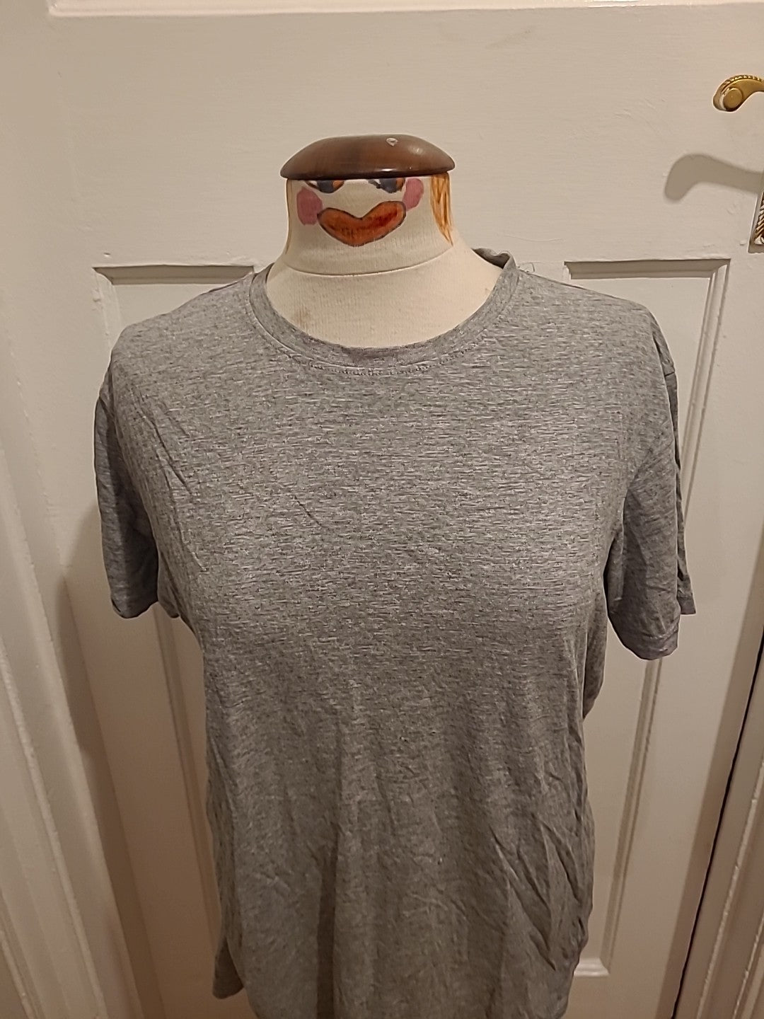 Mens Primark Size Large Tailored Fit Grey Short Sleeve Tee
