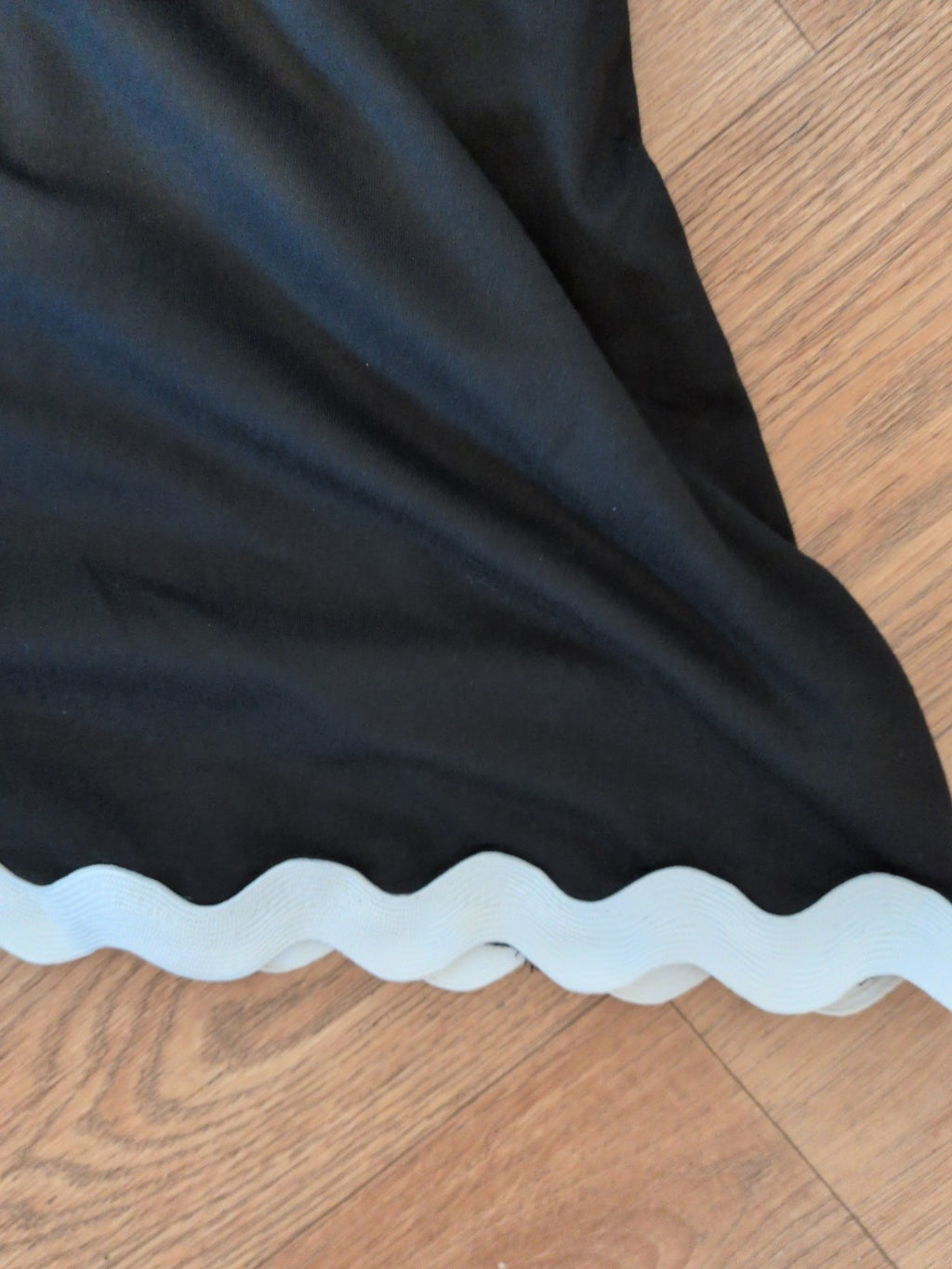 2xl Black With White Trim Long Length Elasticated Maxi Skirt