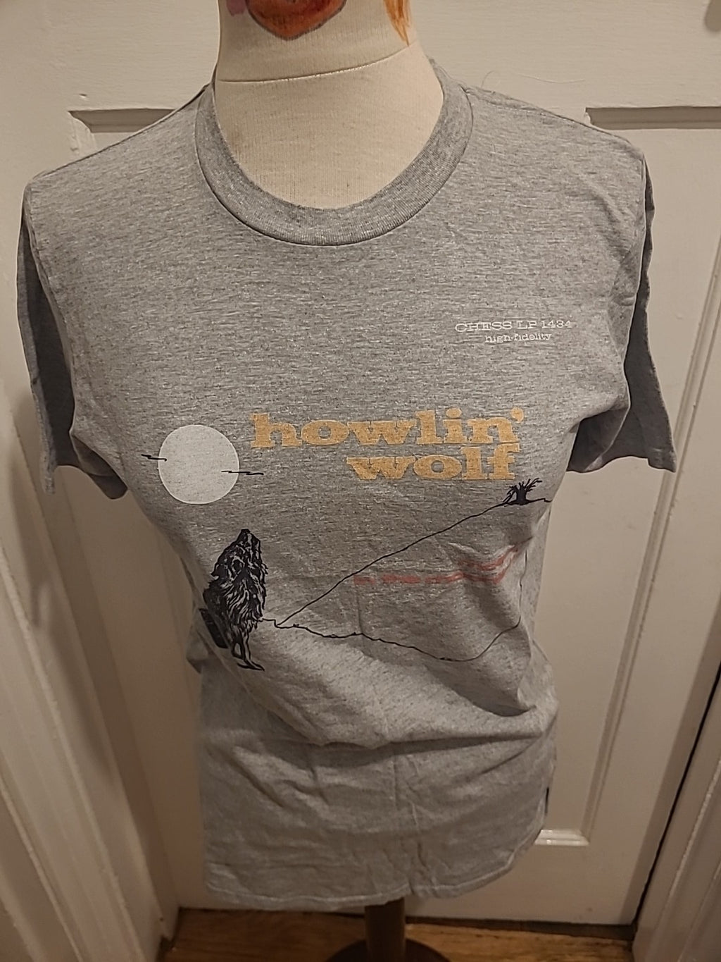 Mens Gildan Size Small Grey Short Sleeved Tshirt Round Neck