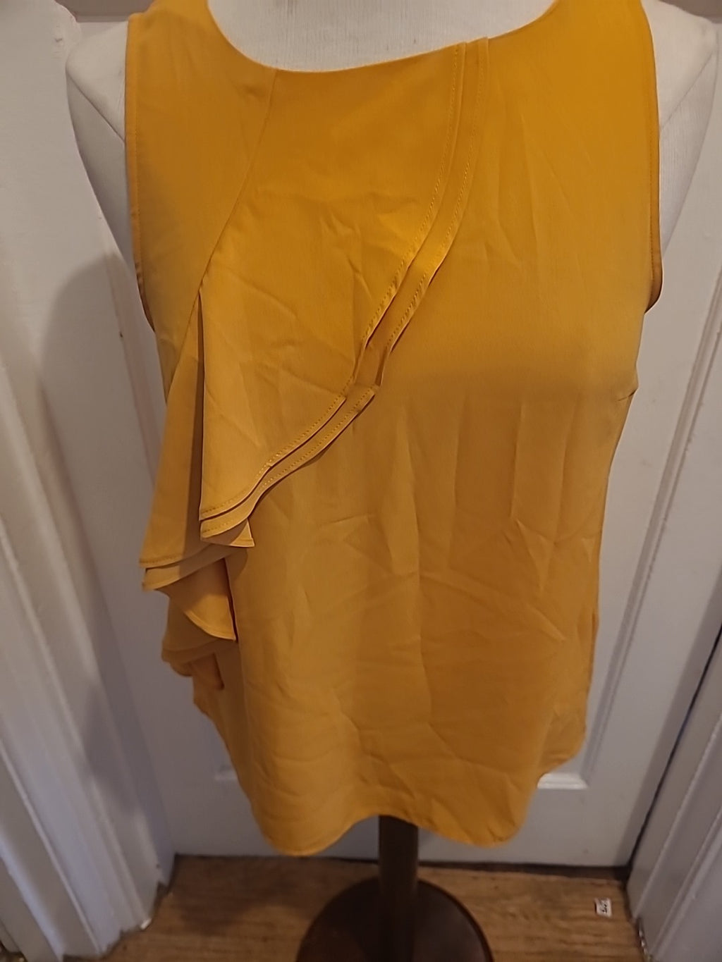 Ladies Oasis Size 10 Orange Sleeveless Blouse Detailed Chest