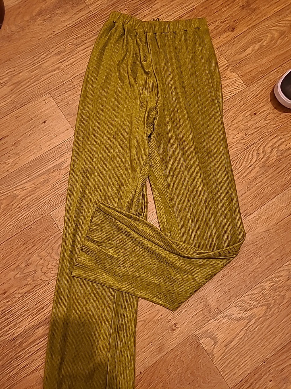 Ladies Lola May Size Small Green Karki Elasticted Waist Trousers