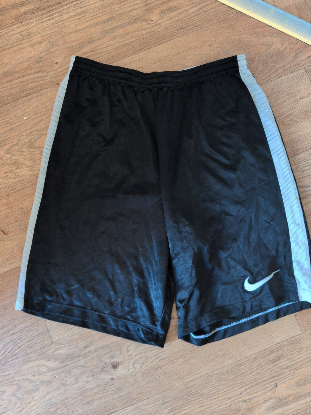 Mens Nike Dri Fit Size Medium Black With White Trim Shorts