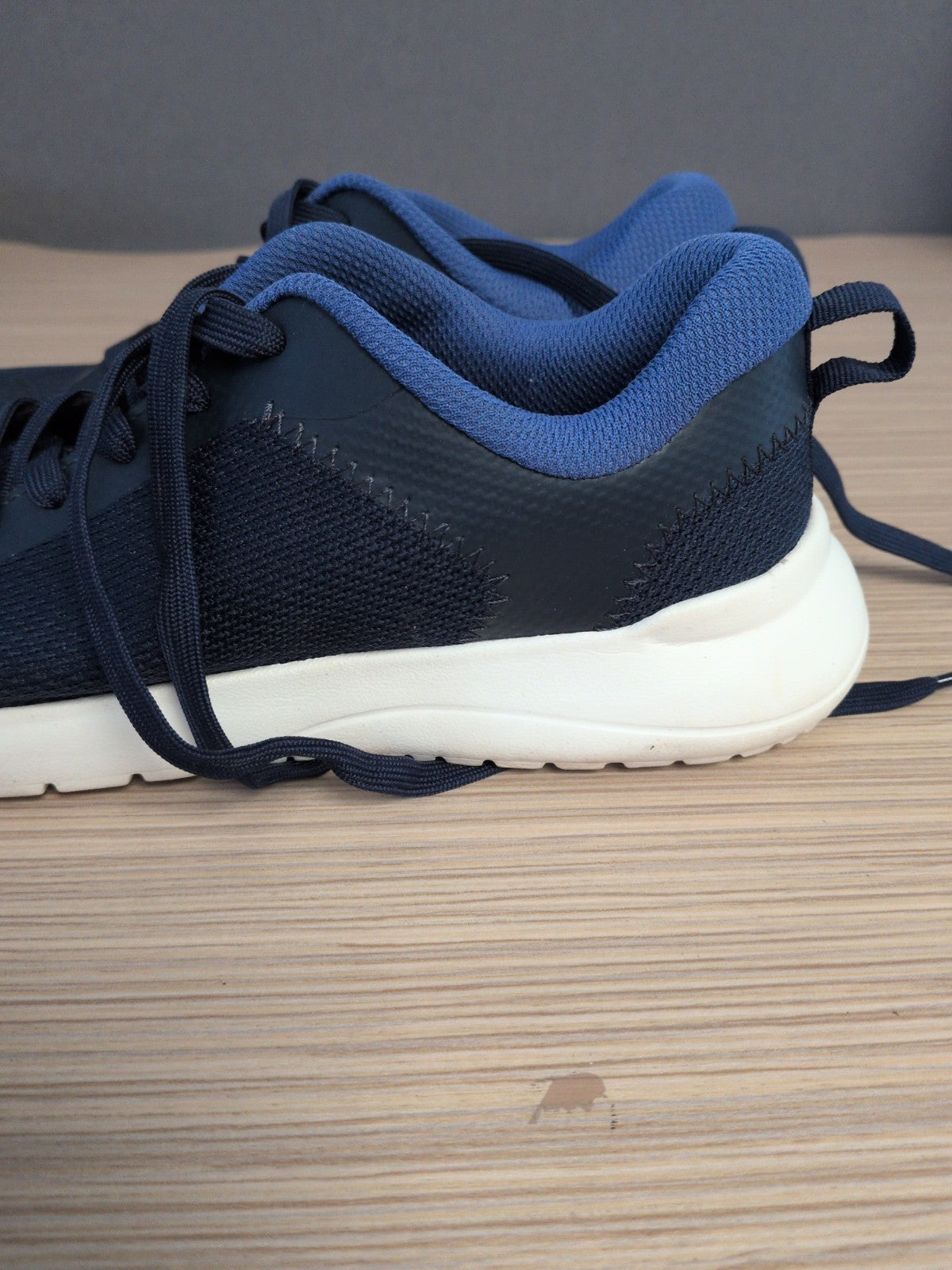 Good Move UK 4 Navy With Purple Trainers