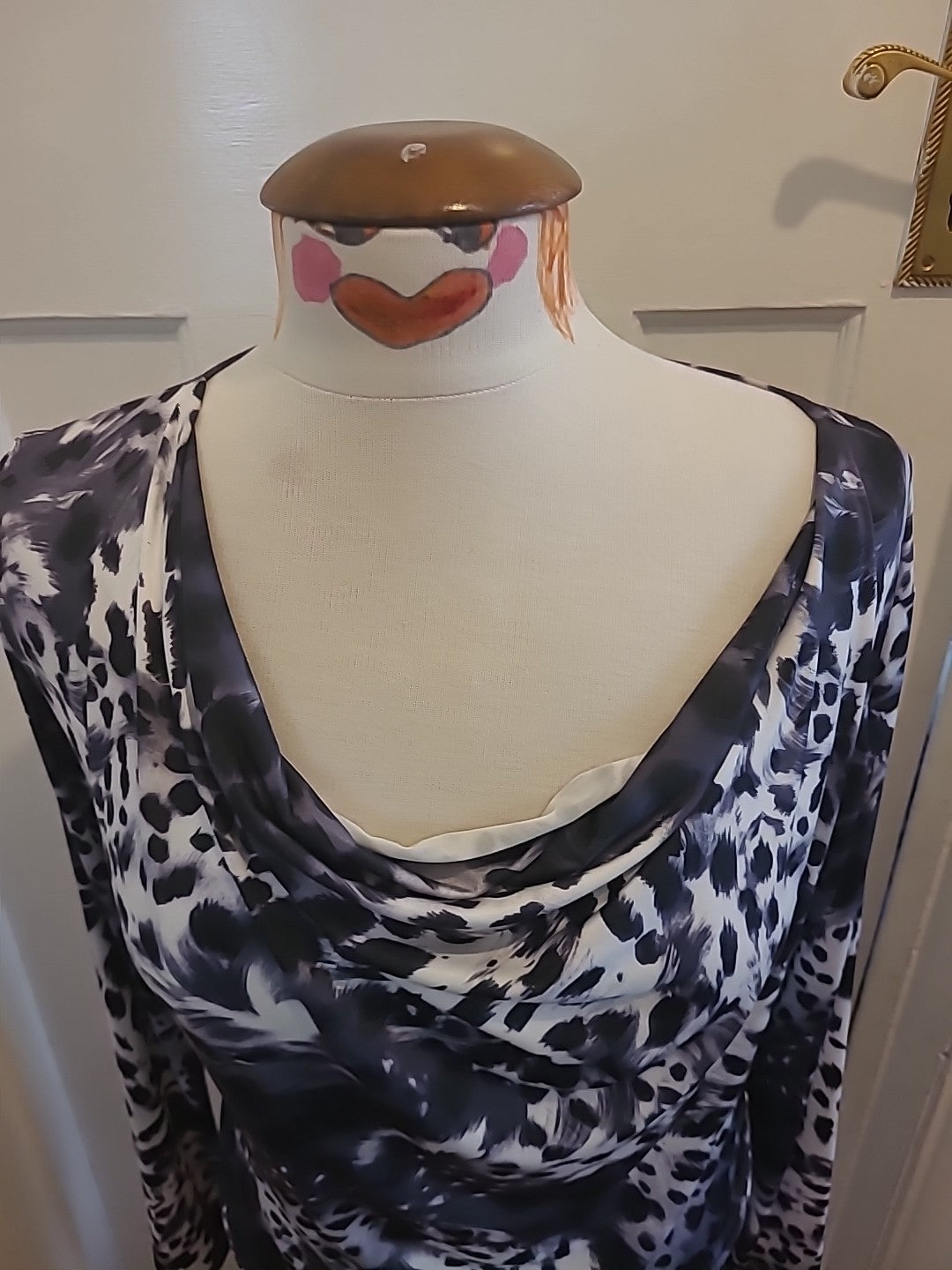 Ladies Jami Size Medium Animal Print Ruched Side Long Sleeved Dress