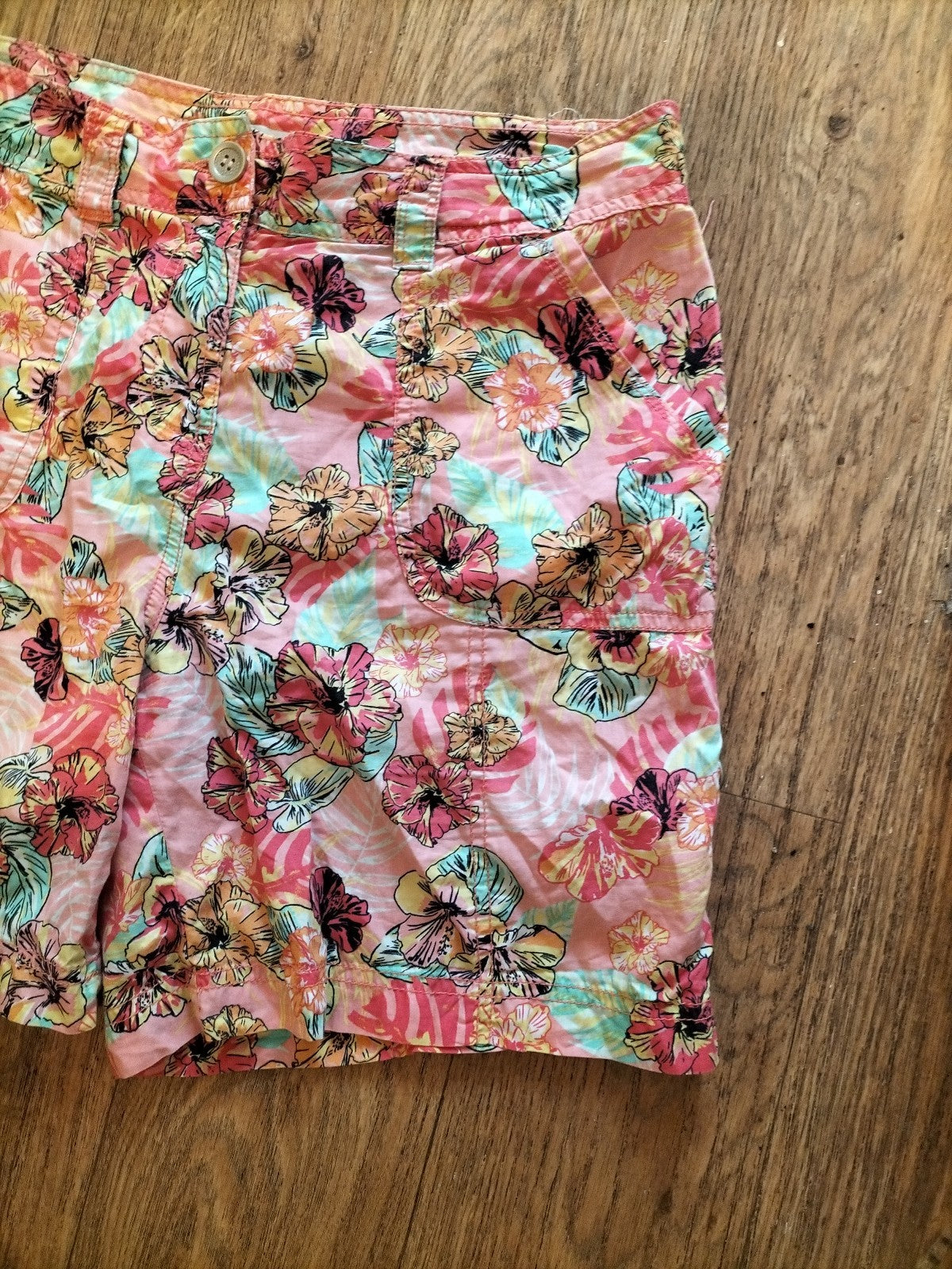 Ladies George Size 10 Pink Floral Shorts