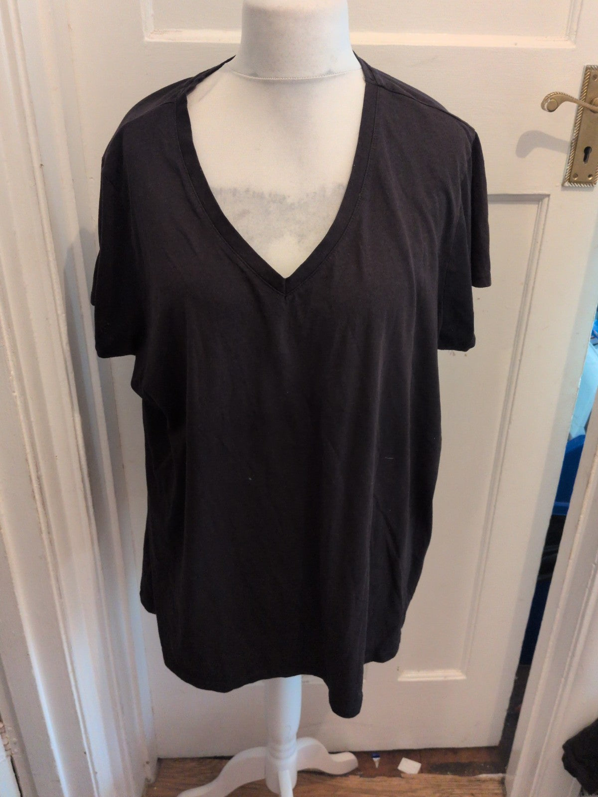 Alexia 26 Black V Neck T-shirt Short Sleeve